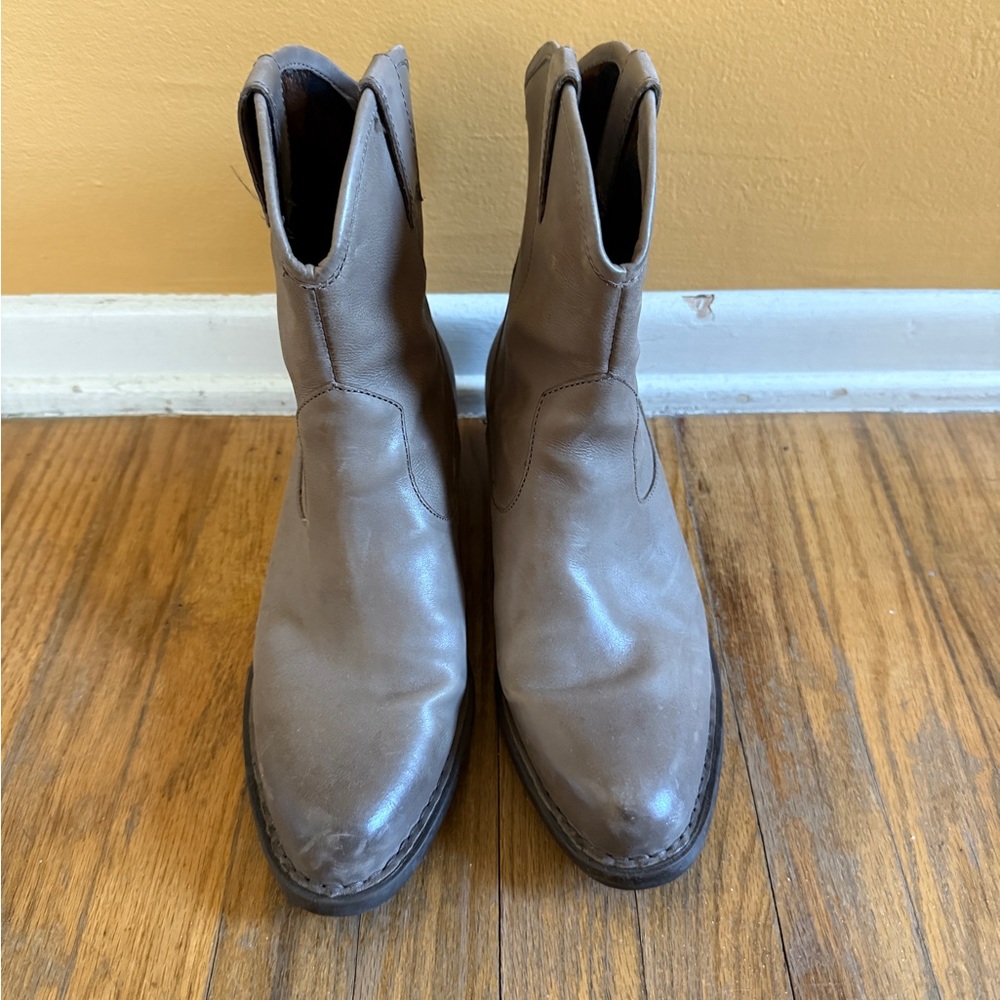 Born Women's Tan Ankle Boots